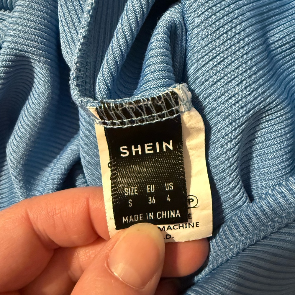 SHEIN Blue Ribbed Top - Picture 3 of 4